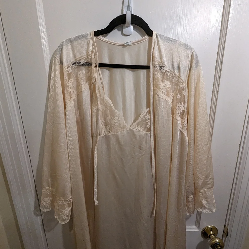 Vintage cream boho lace Nightgown And Robe Lingerie set - Picture 7 of 7